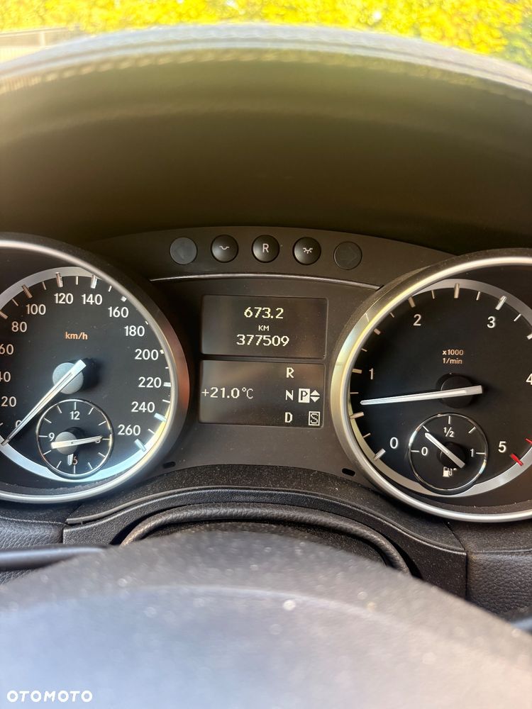 Mercedes-Benz GL 350 CDI BlueEff - 13