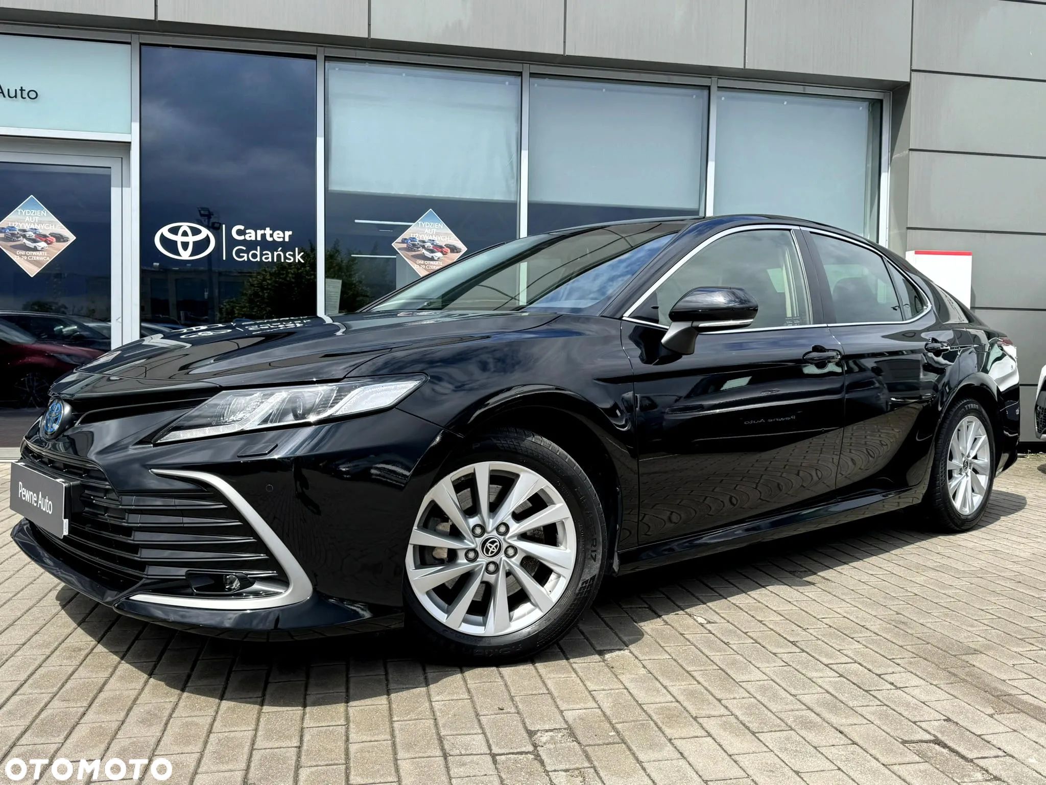 Toyota Camry 2.5 Hybrid Comfort CVT - 1