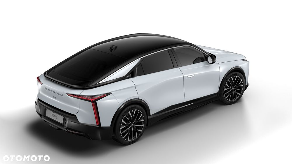 DS Automobiles N°8 - 4