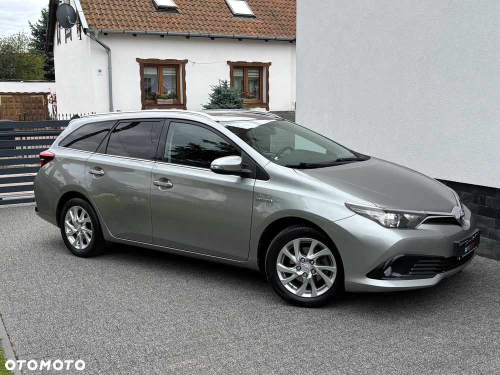 Toyota Auris 1.8 HSD Prestige NAVI - 12