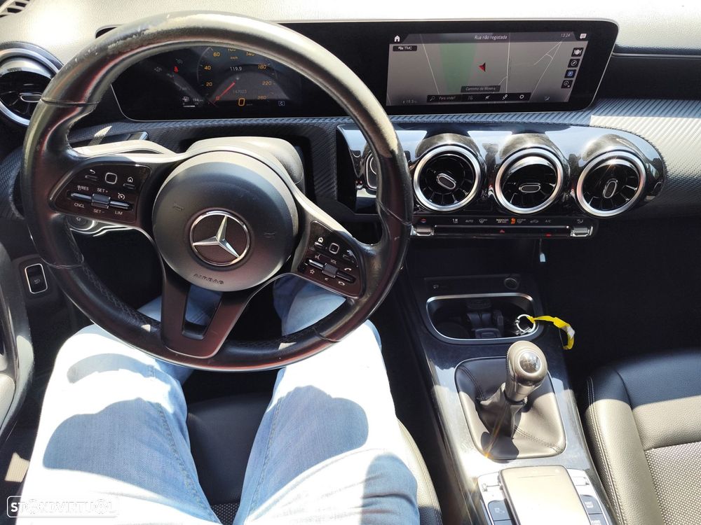 Mercedes-Benz CLA 180 d Shooting Brake Style Plus - 23