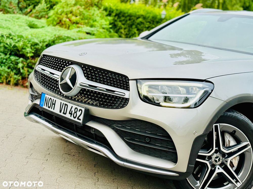 Mercedes-Benz GLC 200 4Matic 9G-TRONIC AMG Line Plus - 31