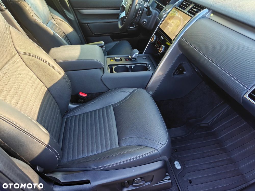 Land Rover Discovery 3.0 P360 mHEV R-Dynamic HSE - 24