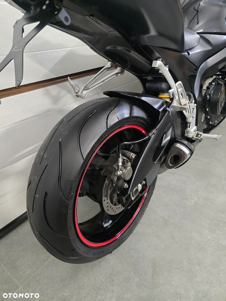 Suzuki GSX-R - 8