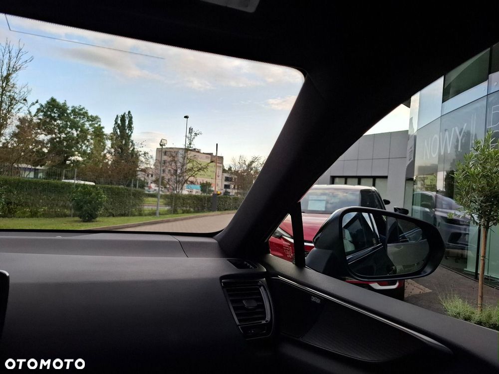 Lexus NX 350h F Sport AWD - 27