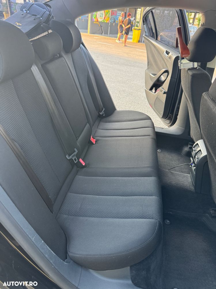 Volkswagen Passat 2.0TDI Comfortline DPF - 13
