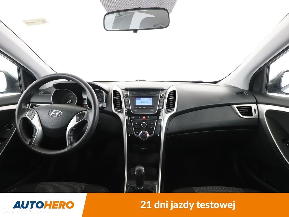Hyundai i30 1.4 Classic + - 12