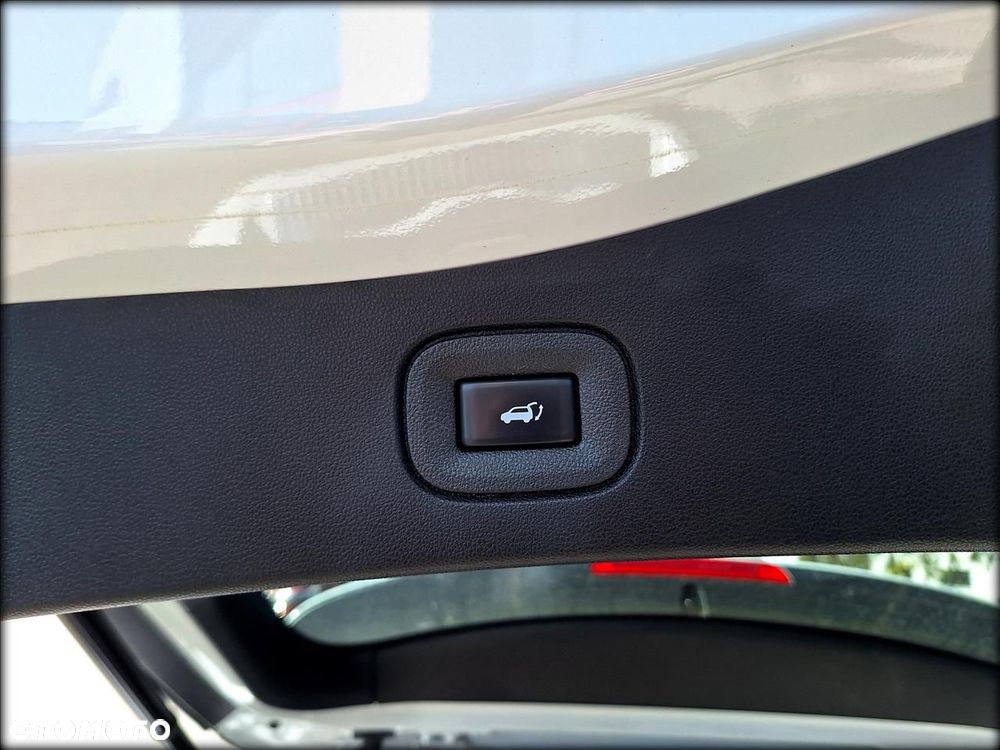 Renault Koleos 2.0 dCi Initiale Paris 4x4 X-Tronic - 18