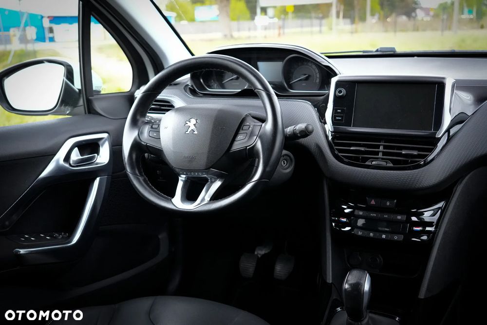 Peugeot 2008 PureTech 110 Stop&Start Allure - 25