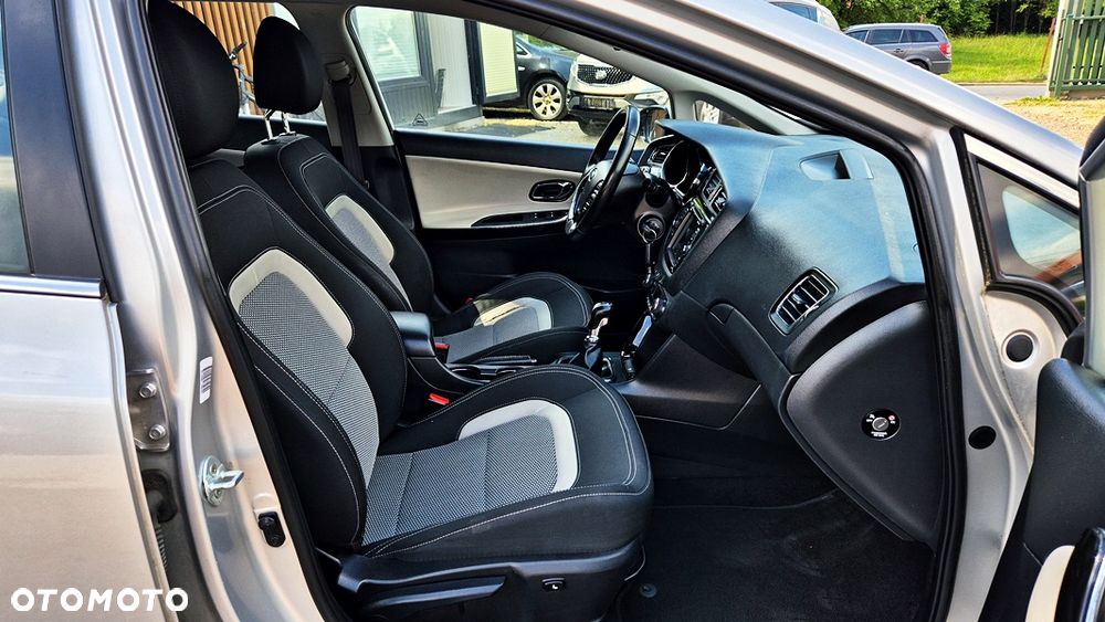 Kia Ceed 1.6 GDI XL - 35
