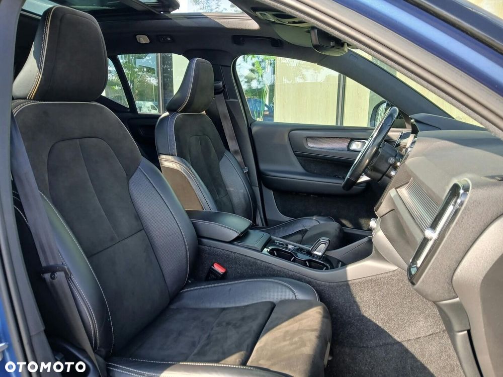 Volvo XC 40 T5 AWD R-Design - 25