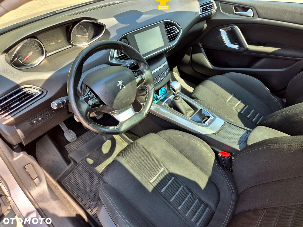Peugeot 308 BlueHDi 120 Stop & Start Allure - 19