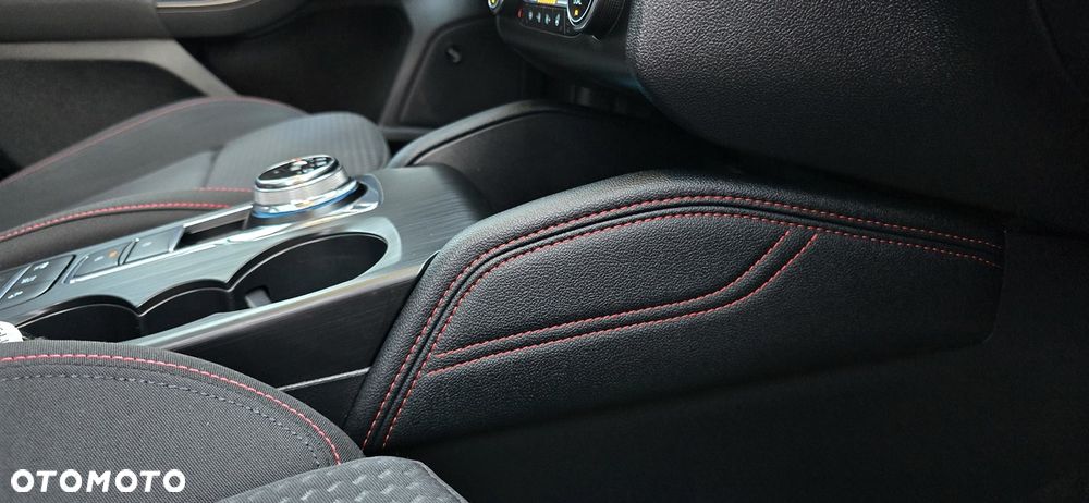 Ford Focus 1.5 EcoBoost ST-Line - 7