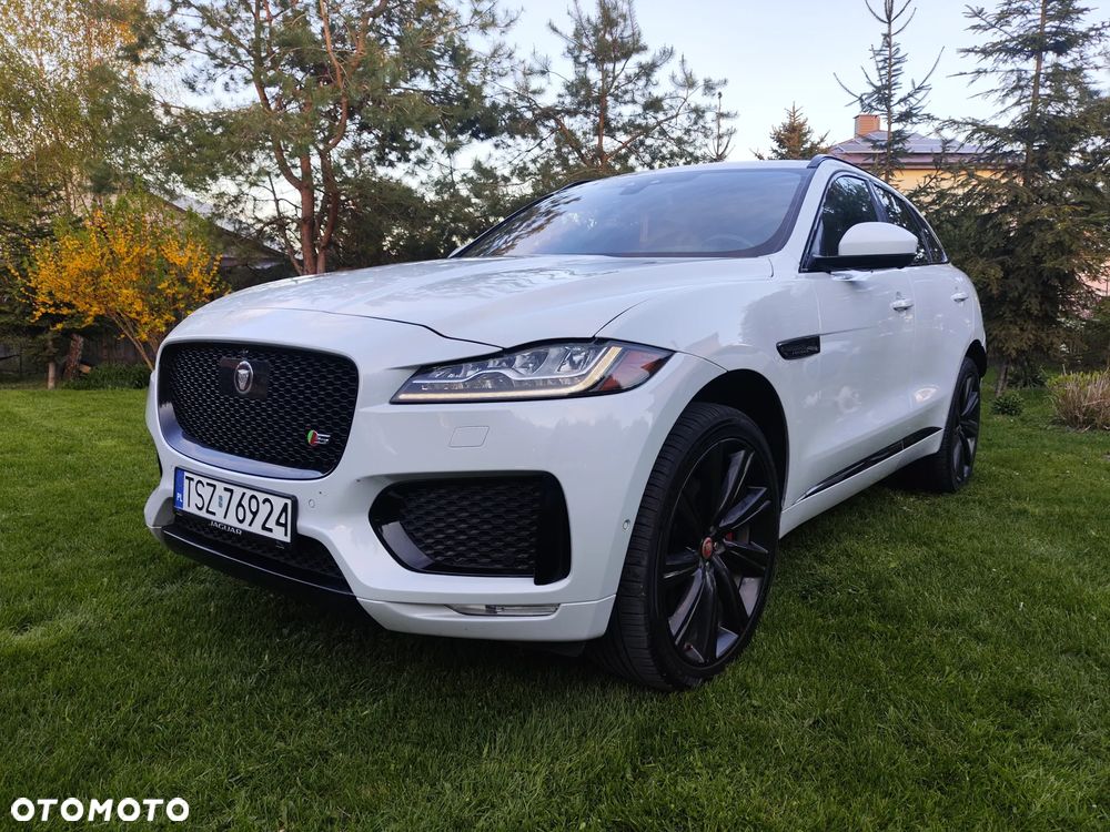 Jaguar F-Pace S AWD - 1