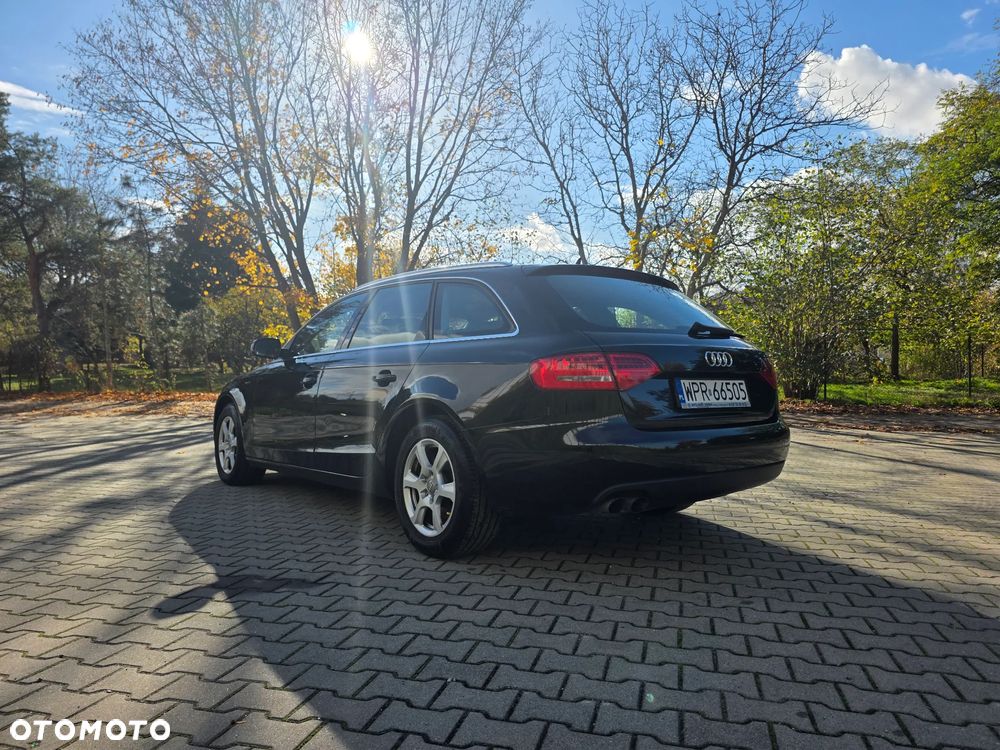 Audi A4 Avant - 13