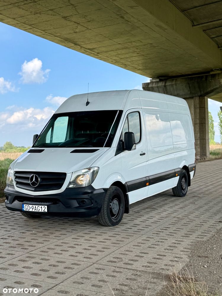 Mercedes-Benz Sprinter - 1