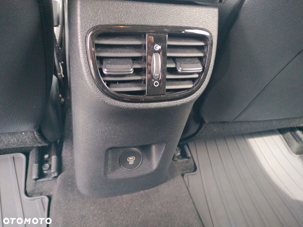 Kia Ceed 1.5 T-GDI Business Line DCT - 23
