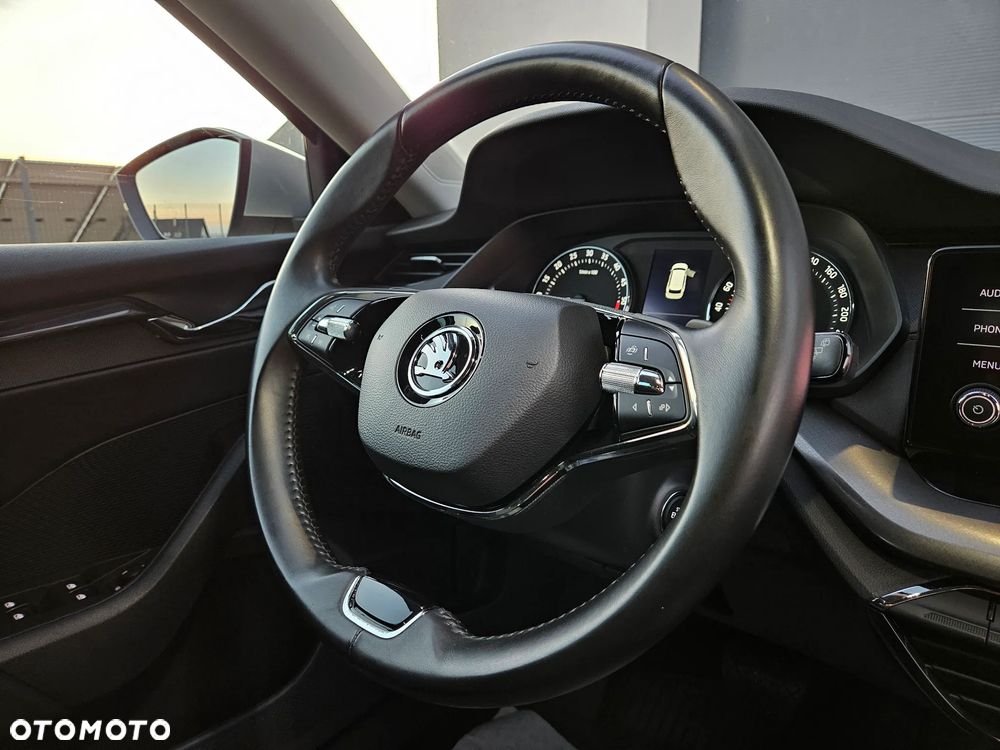 Skoda Octavia 2.0 TDI SCR Ambition DSG - 10
