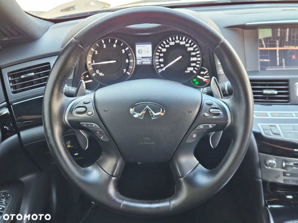 Infiniti Q70 2.2d Premium Executive EU6 - 18