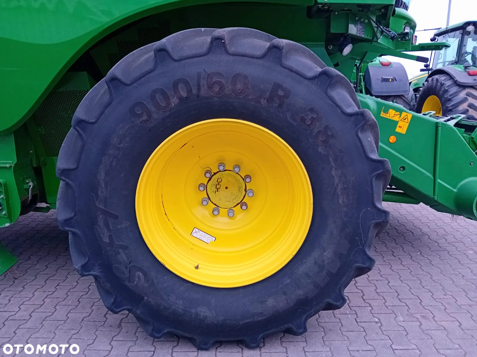 John Deere S790 - 13