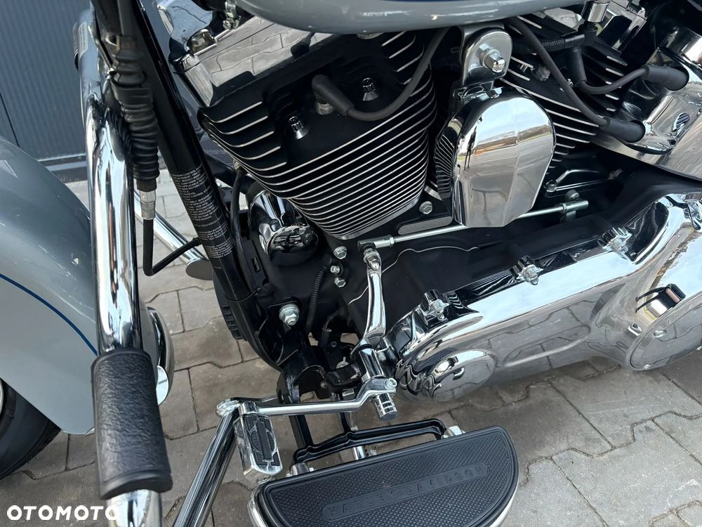 Harley-Davidson Softail Heritage Classic - 18