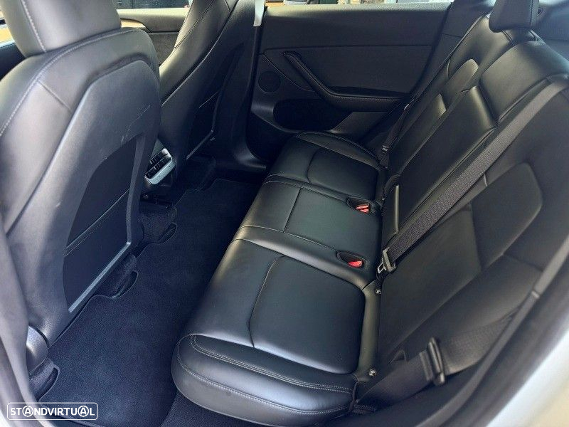 Tesla Model Y RWD - 44