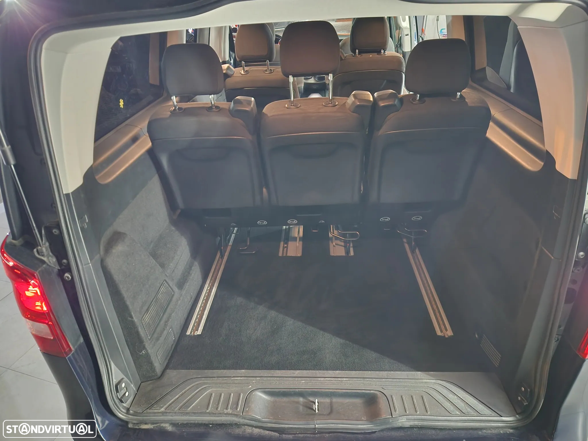 Mercedes-Benz V 220 - 14