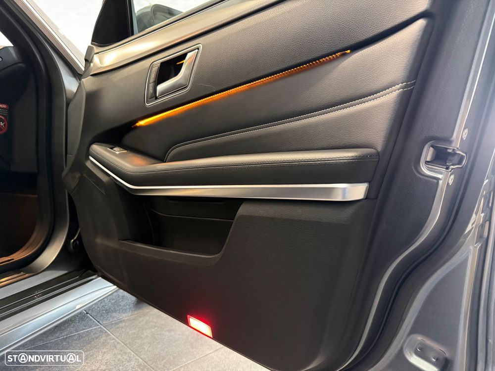 Mercedes-Benz E 250 BlueTEC Avantgarde Auto. - 41