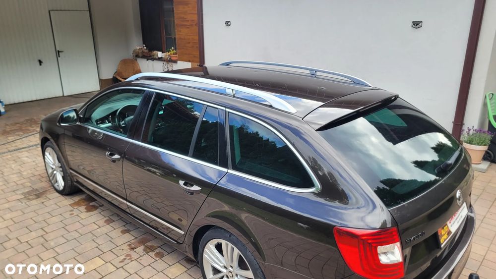 Skoda Superb 2.0 TDI Green tec DSG Elegance - 39