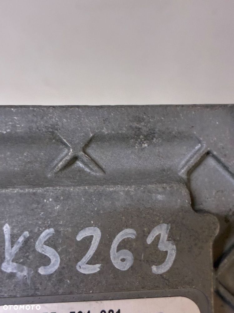 OPEL KOMPUTER  STEROWNIK  SILNIKA 55564081 - 2