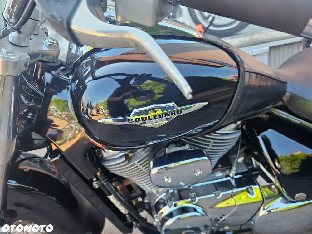 Suzuki VL 800 Volusia - Boulevard C50 - 2