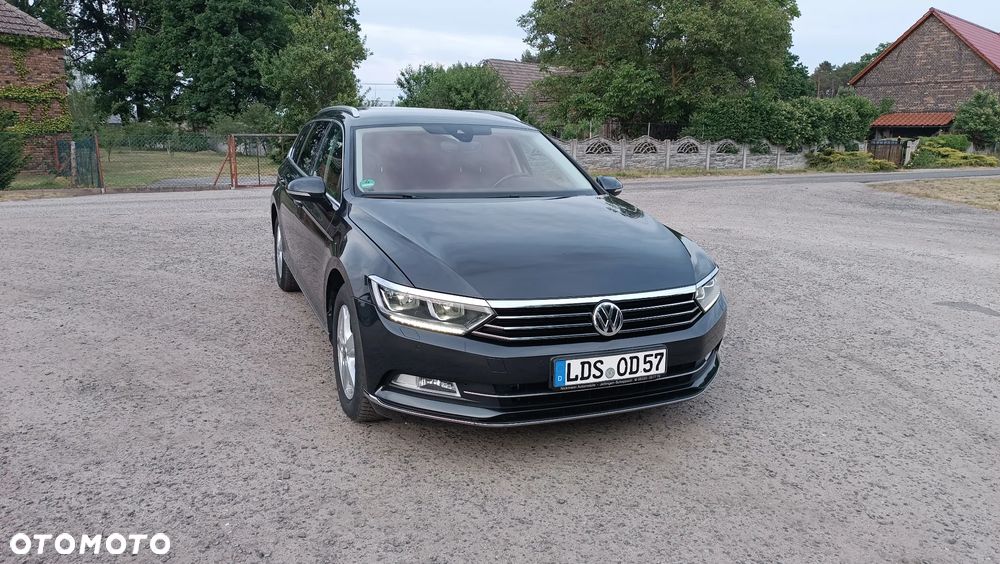 Volkswagen Passat 2.0 TDI SCR DSG Highline - 4