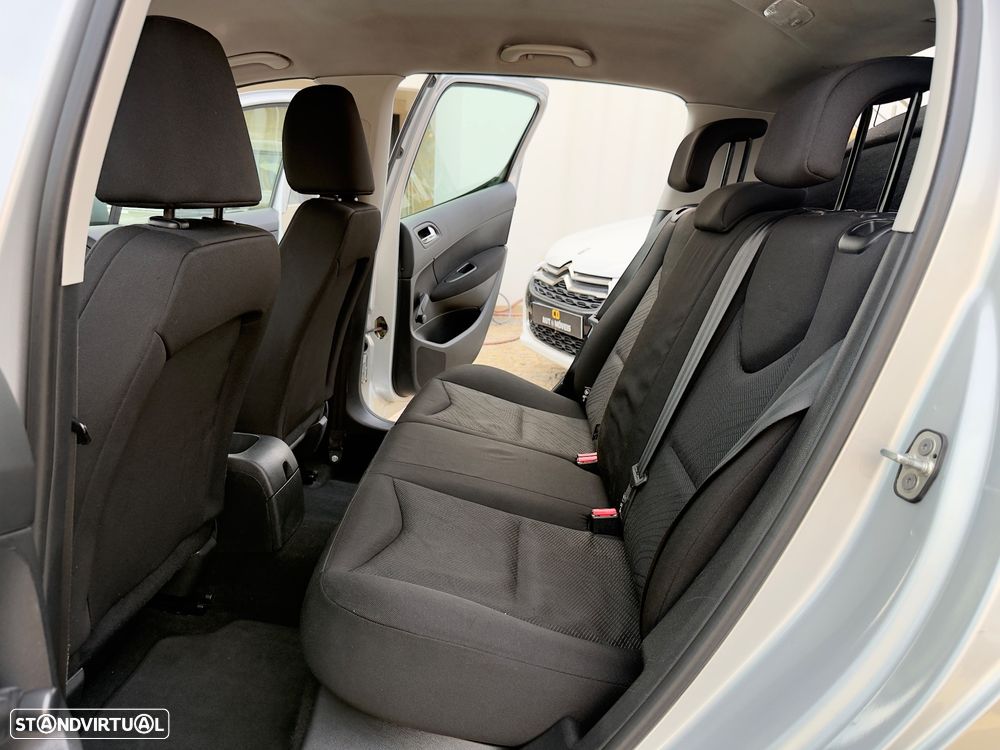Peugeot 308 1.6 HDi Executive - 44