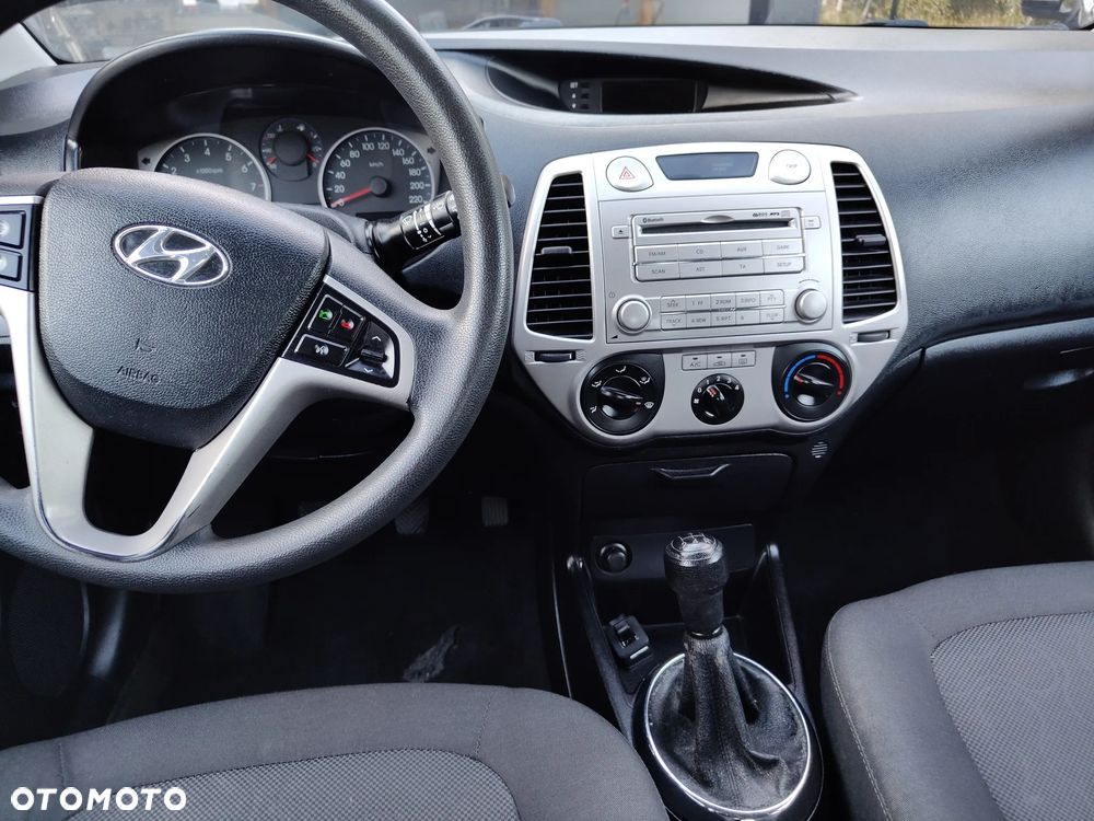 Hyundai i20 1.2 Comfort - 11