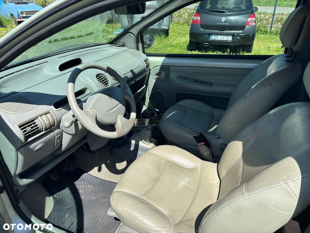 Renault Twingo 1.2 16V Privilege - 9