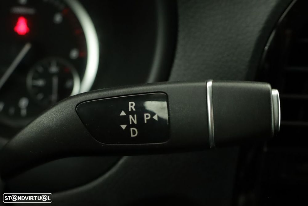 Mercedes-Benz Vito Tourer Longa Aut. SELECT - 15