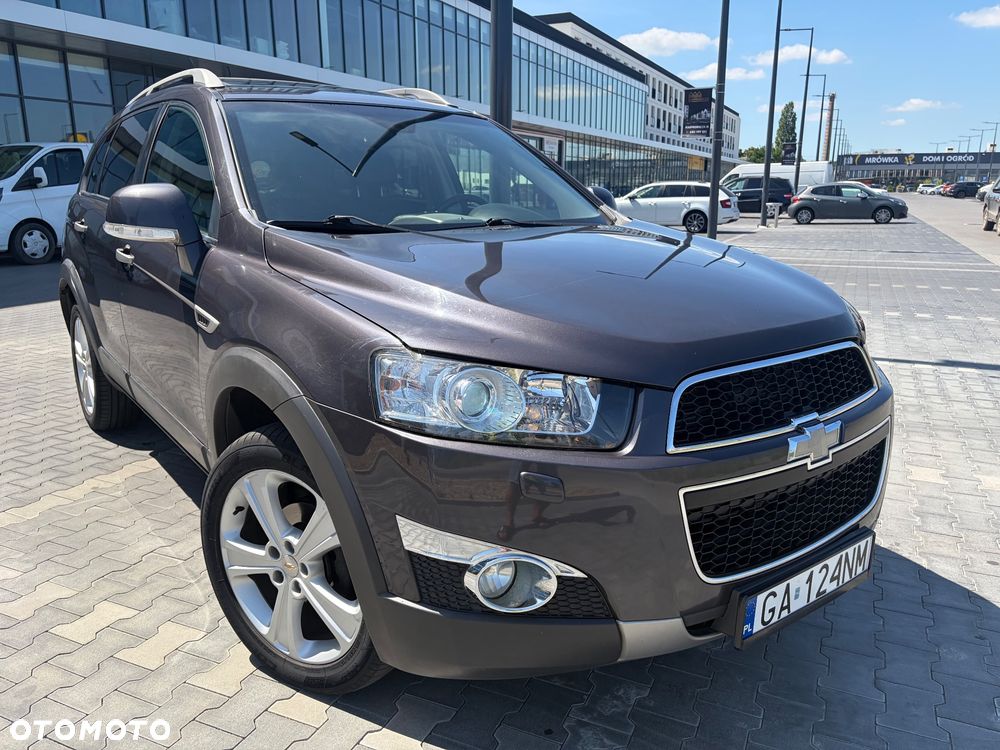 Chevrolet Captiva 2.2 D LTZ - 4
