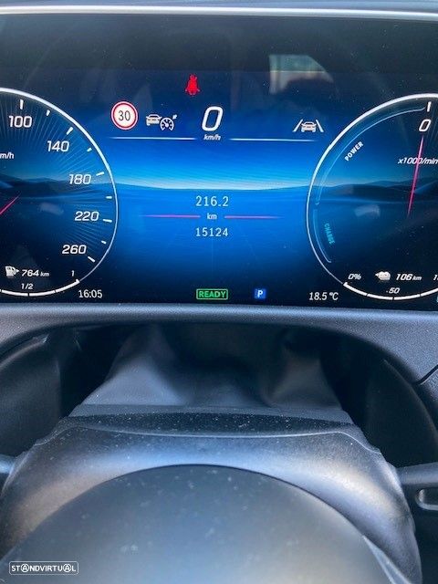 Mercedes-Benz E 300 e AMG Line - 13