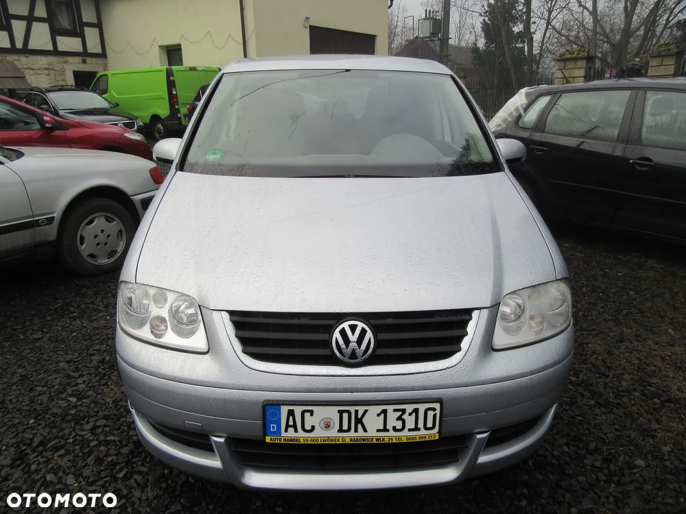Volkswagen Touran 1.6 FSI - 3