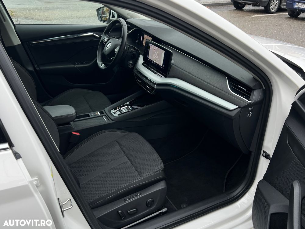 Skoda Octavia Combi 2.0 TDI DSG Style - 8