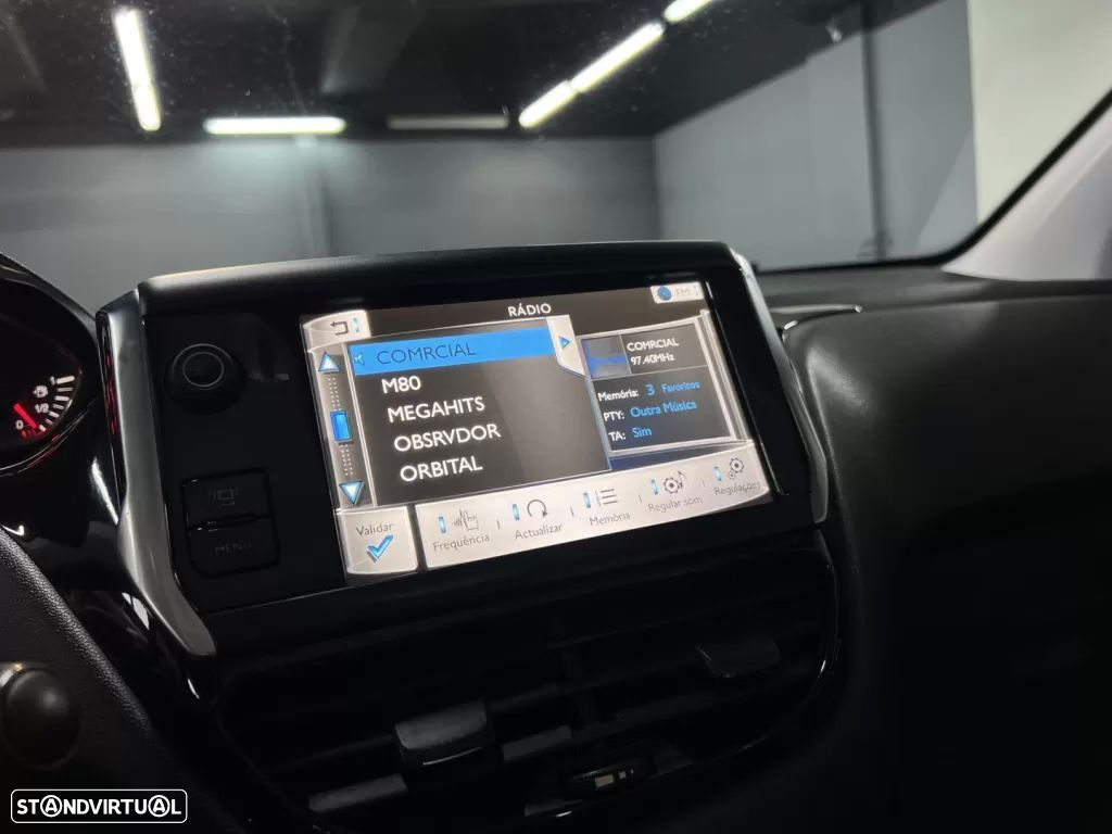 Peugeot 208 1.4 HDi Active - 23