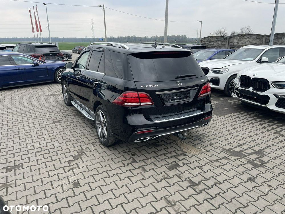Mercedes-Benz GLE 350 d 4Matic 9G-TRONIC AMG Line - 4