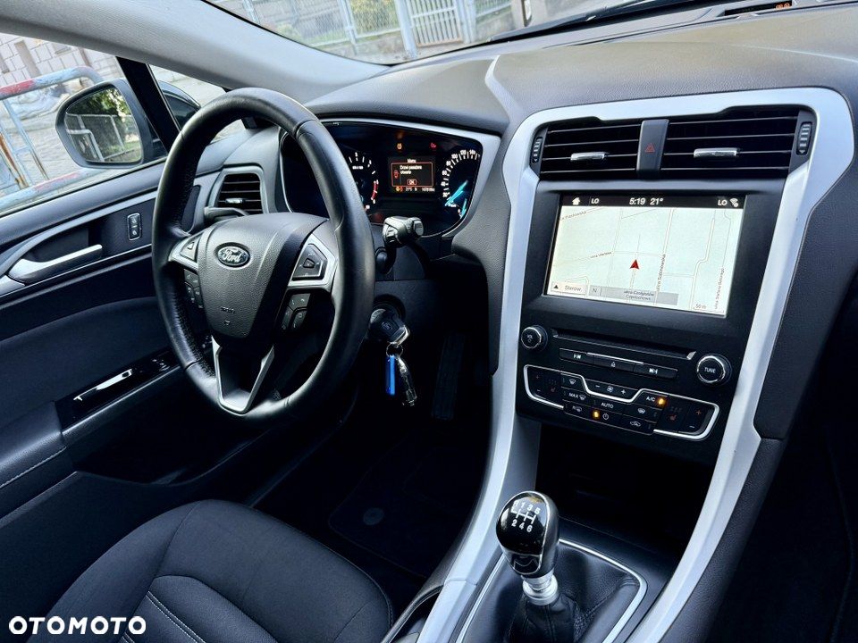 Ford Mondeo SW 2.0 TDCi S&S Titanium - 28