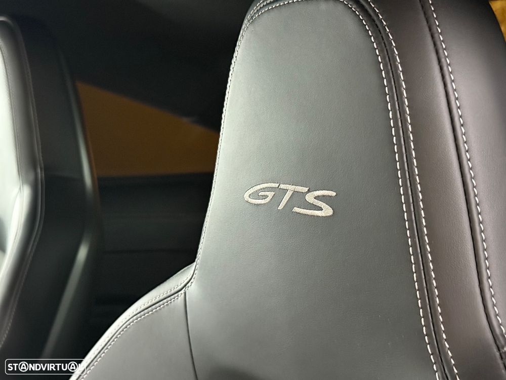 Porsche 911 (992) Carrera GTS PDK - 22