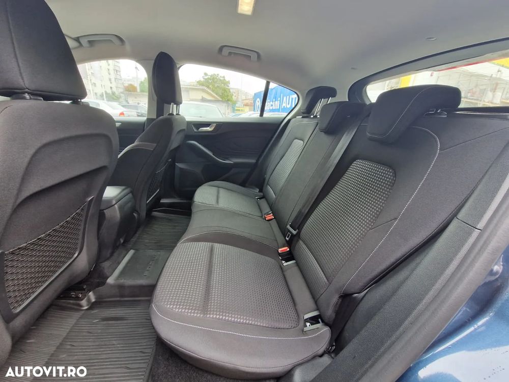 Ford Focus 1.0 EcoBoost Connected - 24