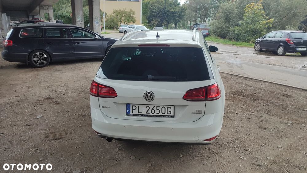 Volkswagen Golf VII 1.2 TSI BMT Comfortline - 26