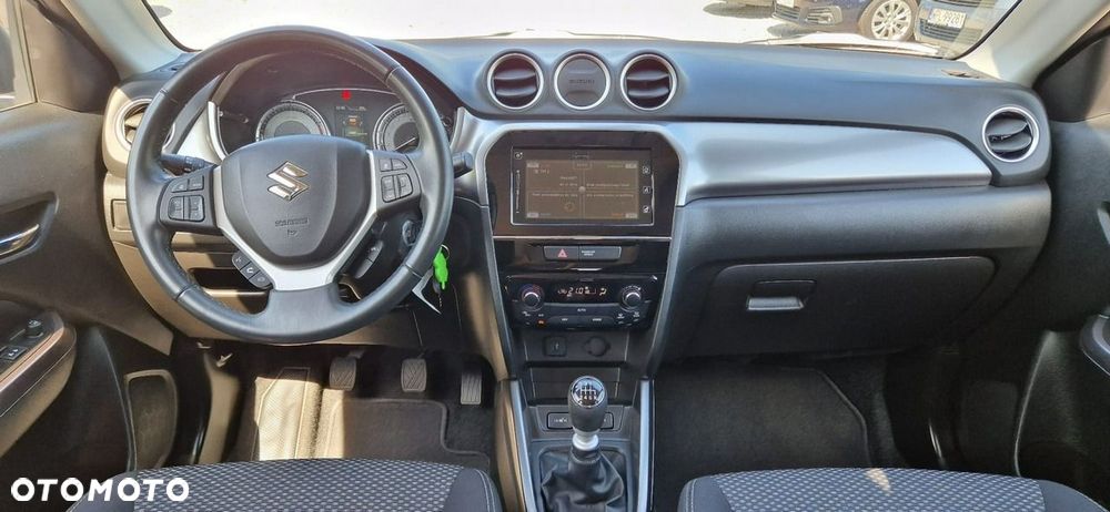 Suzuki Vitara - 25
