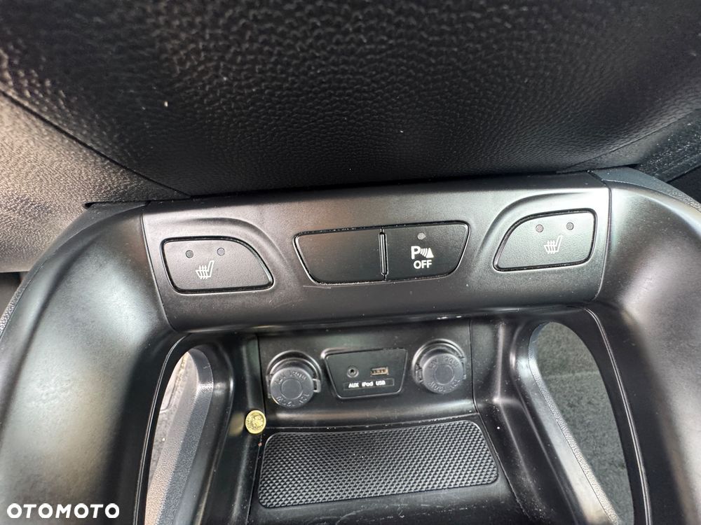 Hyundai ix35 1.7 CRDi Premium 2WD - 13