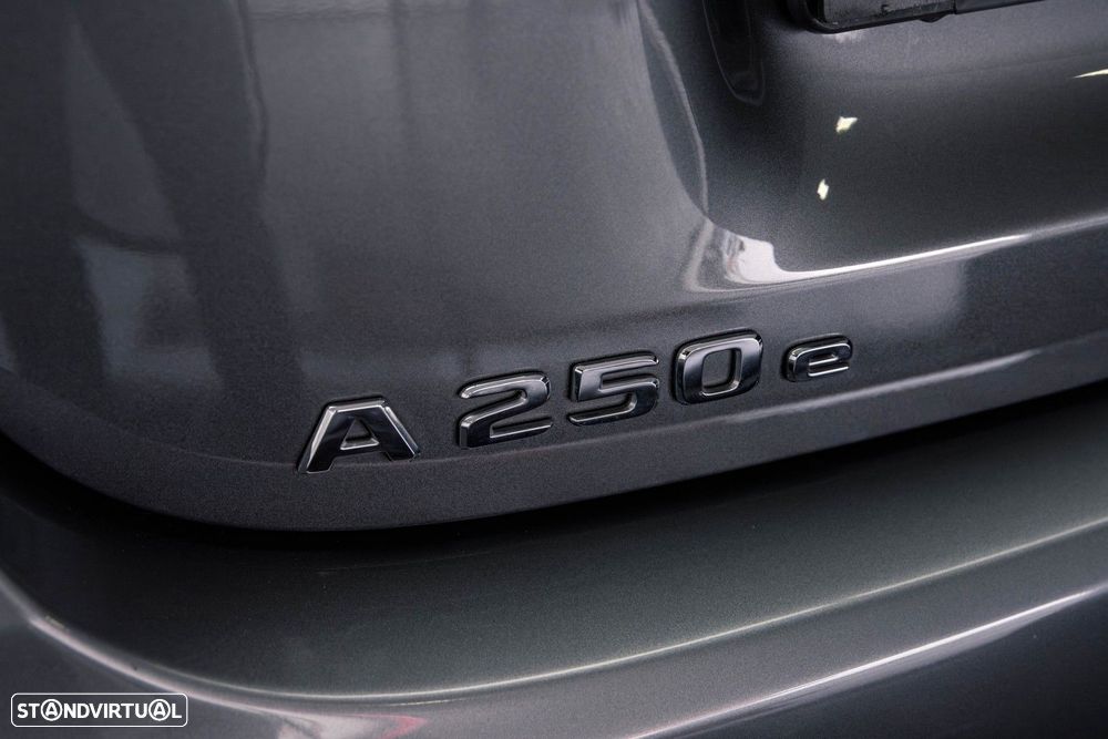 Mercedes-Benz A 250 e Style Plus - 36