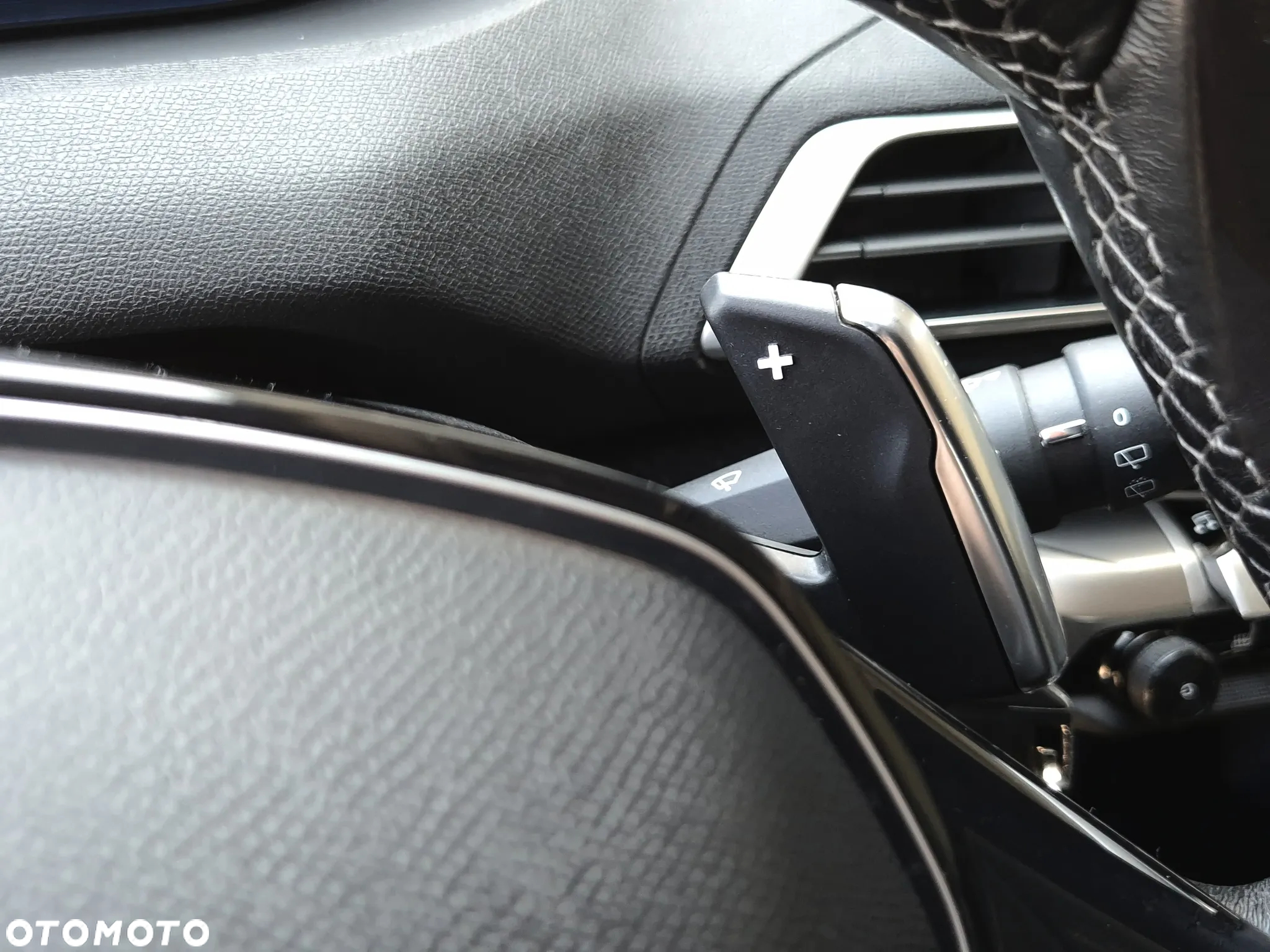 Peugeot 3008 1.6 PureTech GPF Allure S&S EAT8 - 15